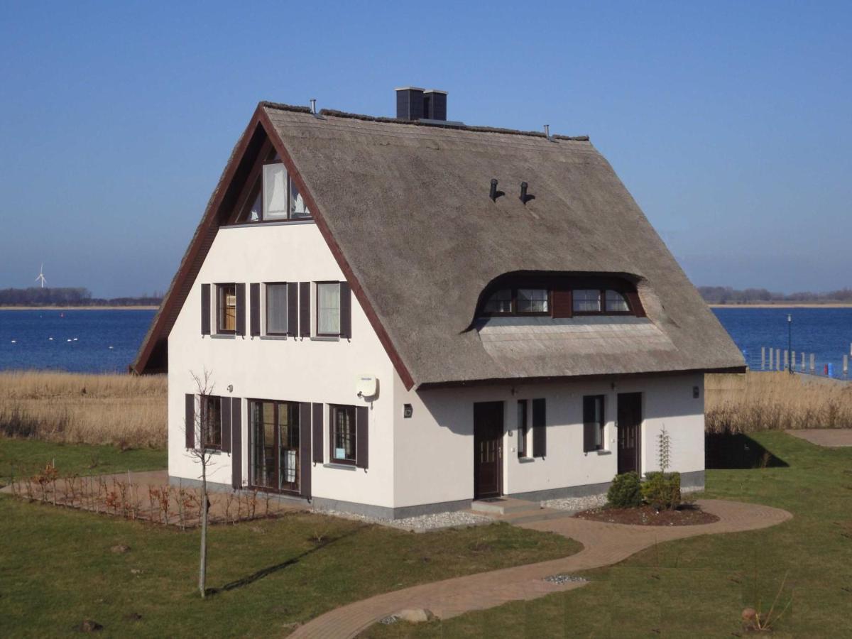 Ferienhaus Boddenblick Und Kranich Vieregge Экстерьер фото